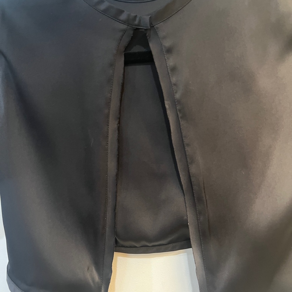Orseund Iris Black Short Sleeve Top - Picture 4 of 6